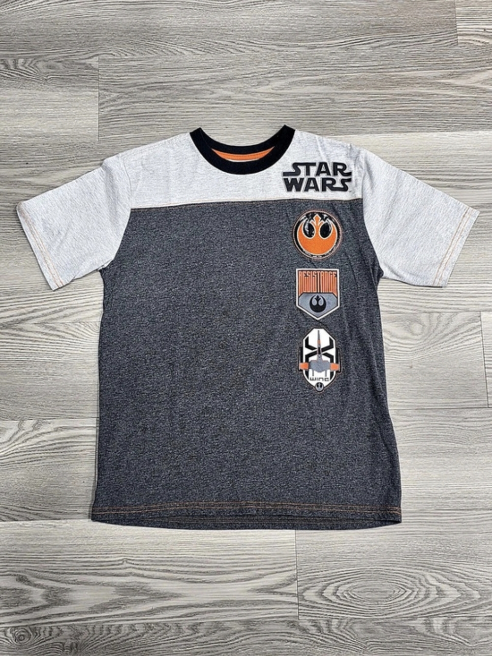 Disney Star Wars Boys XL Graphic Tee Gray & Black Like New